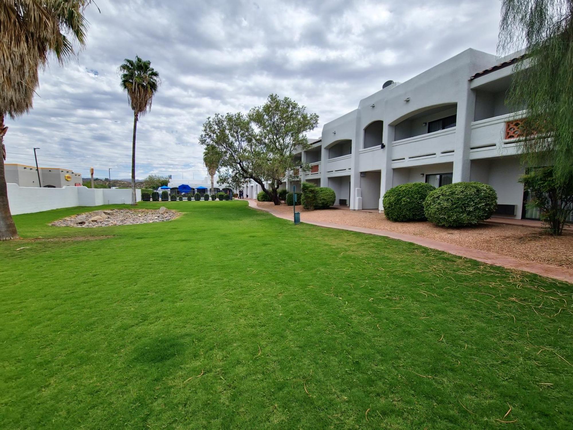 Los Viajeros Inn Wickenburg Exterior photo