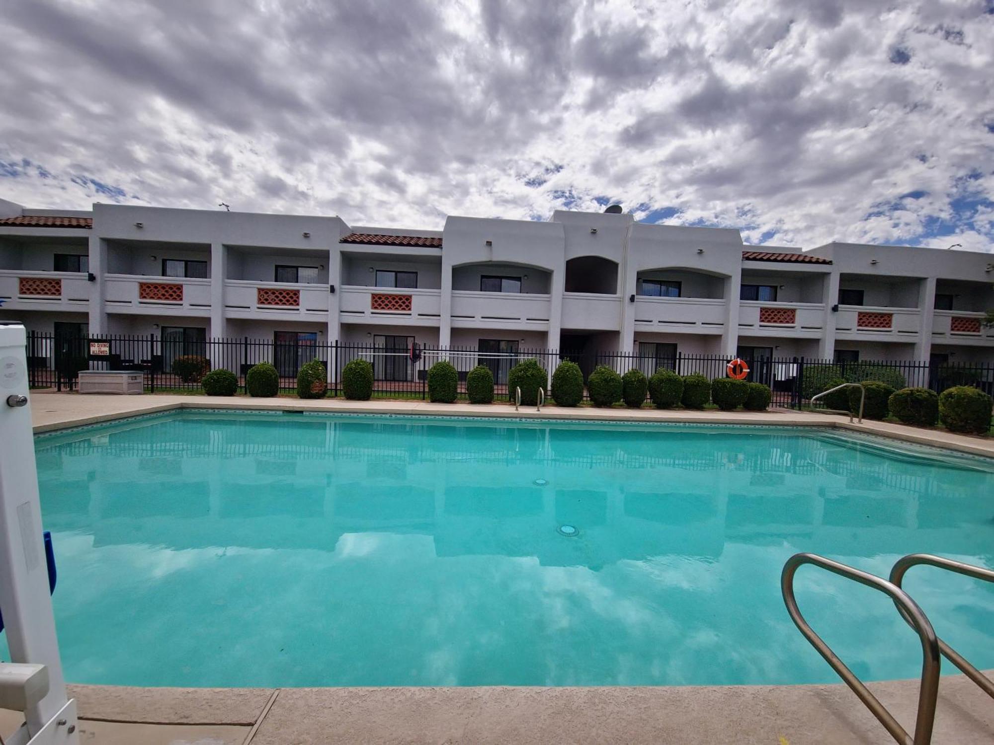 Los Viajeros Inn Wickenburg Exterior photo